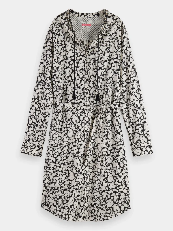 Super Bargain Beaded collar shirt dress