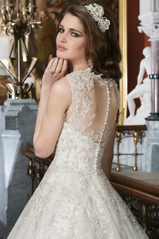 Hurry In Justin Alexander 8726