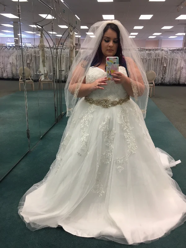 Deal Frenzy David's Bridal 9MK3666