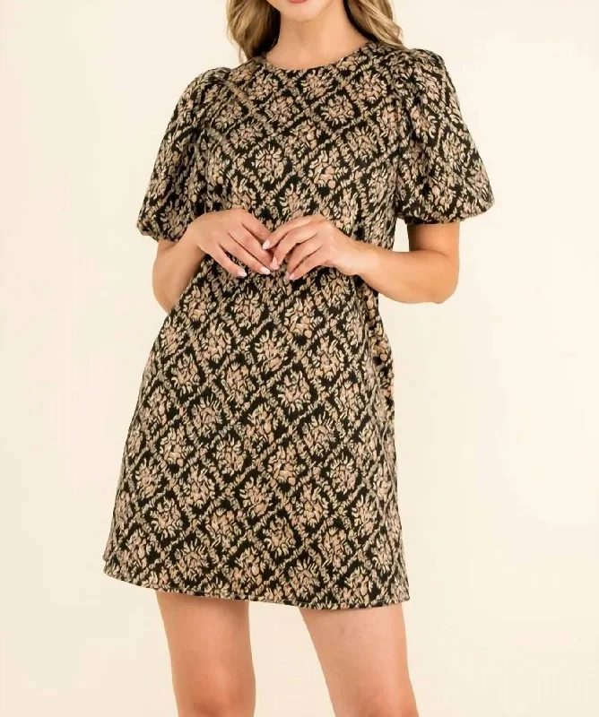 Price Blitz Short Puff Sleeve Pattern Dress In Black