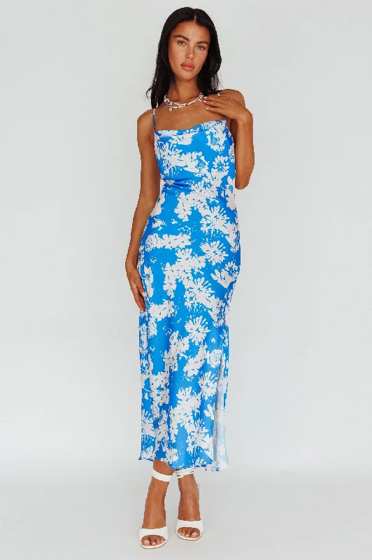 Steals and Deals Sherilyn Criss-Cross Back Midi Dress Blue Floral