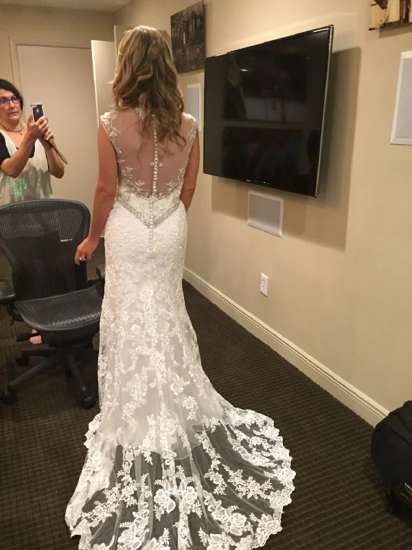 Great Deals Other Lace crystal bridal gown