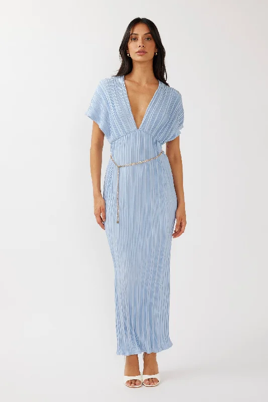 Daily Deals Astor Batwing Accordion Pleat Dress Blue