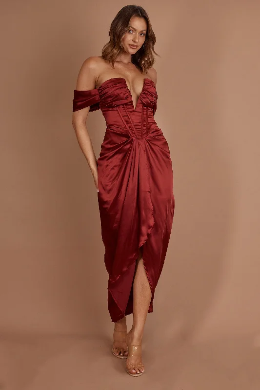 Markdowns Mariesa Plunging Neckline Dress Red