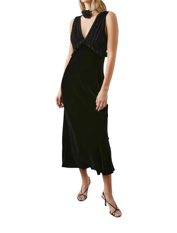 Price Slash Gilda Midi Dress In Black