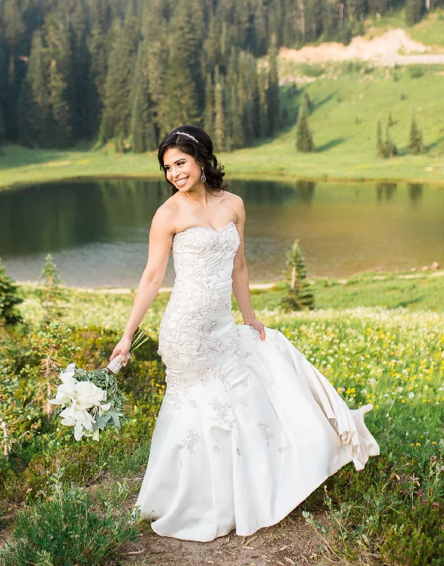 Year-End Clearance David's Bridal 7WG3477