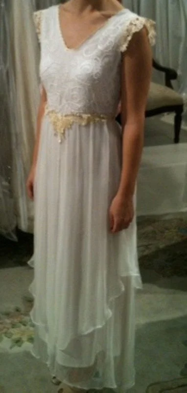 Huge Savings Other Nataya Vintage Style Gown