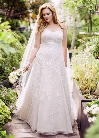 Deal Frenzy David's Bridal V3587