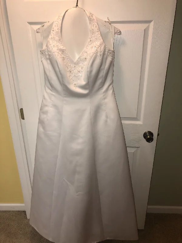 Deep Discounts David's Bridal 9N8579