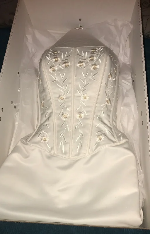 Super Savings David's Bridal 9173