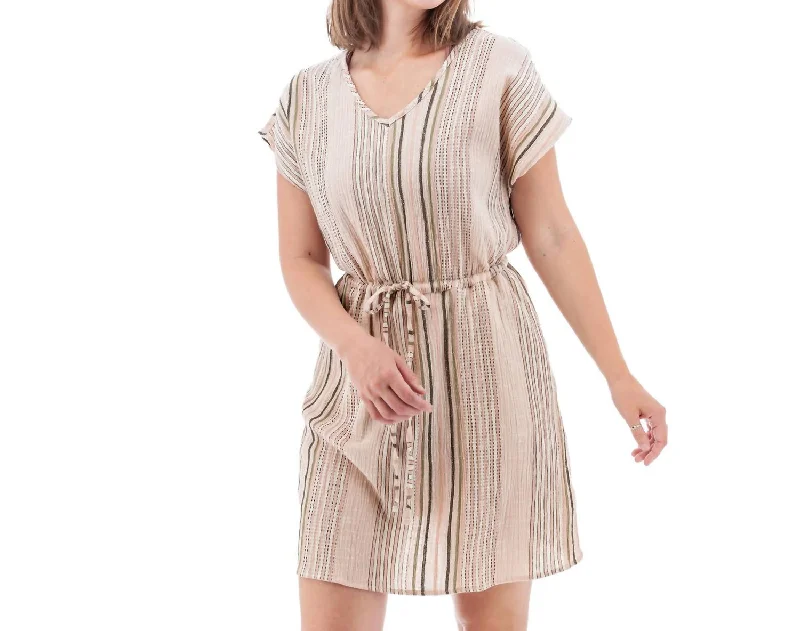 Steals and Deals Selma Dress In Misty Rose