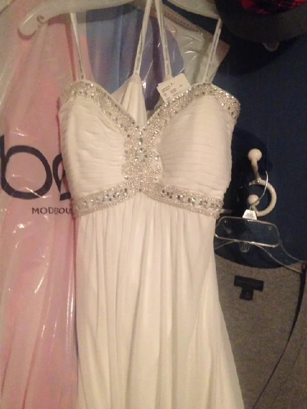 Epic Deals David's Bridal 8702-0072 STRPLS BD EMPIRE LON