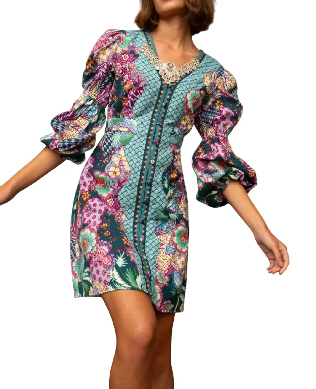 Deal Dash Octavia Dress In Navy Stargaze