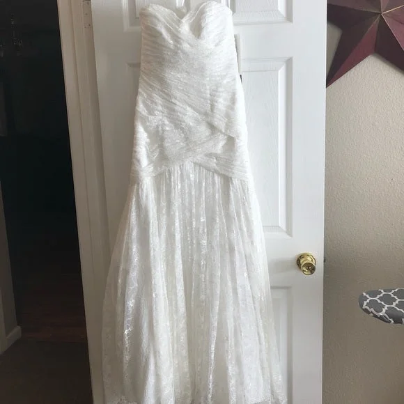 Today’s Special David's Bridal 7WG3842
