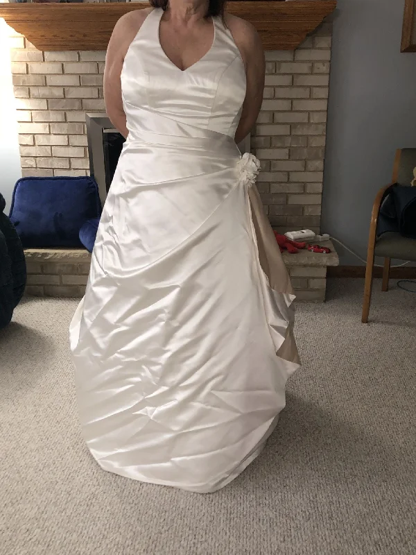 Unmissable Offer David's Bridal 9E8787