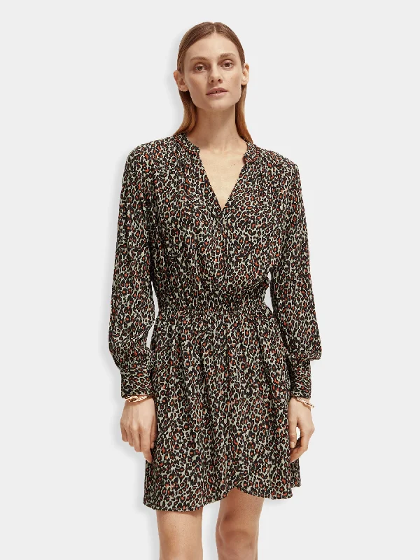 Price Blitz Long sleeved v-neck mini dress