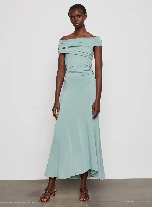 Can't Miss Dani Dress in Basil