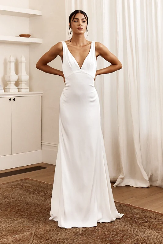 Friends and Family Sale See The Sun V-Neckline Satin Maxi Dress White