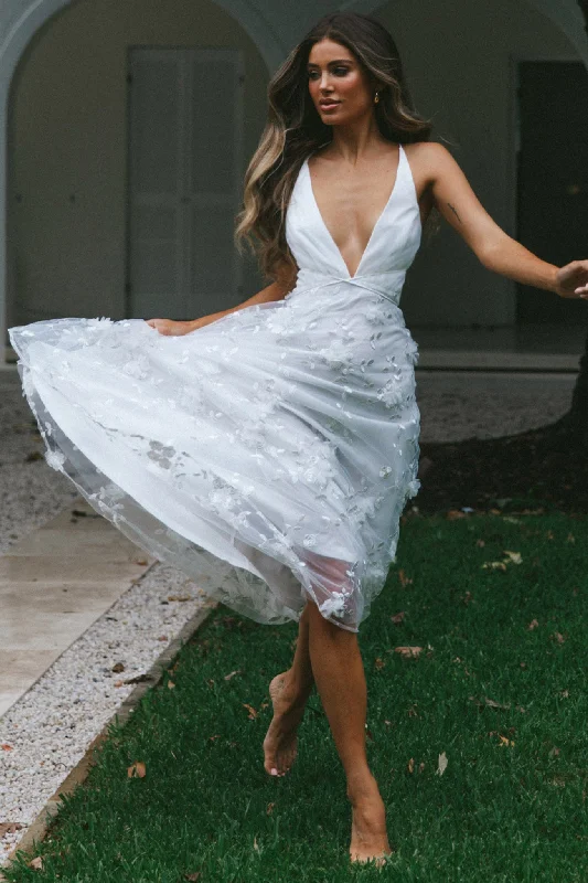 Year-End Sale Sheri V-Neckline Embellished Midi Dress White