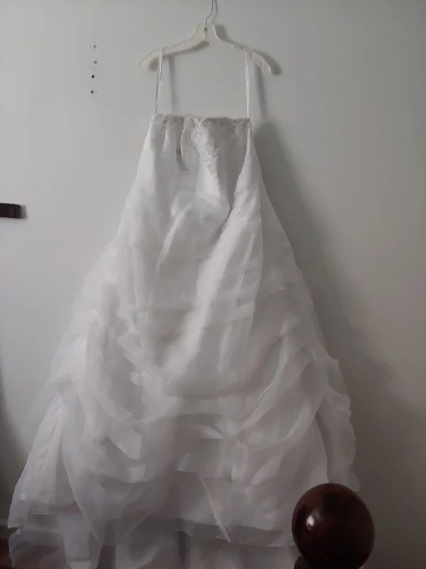 Special Discount David's Bridal 9L 9479