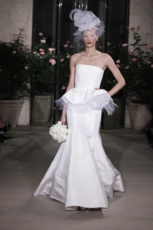 Bonus Savings Oscar de la Renta 12n34 Peplum Gown